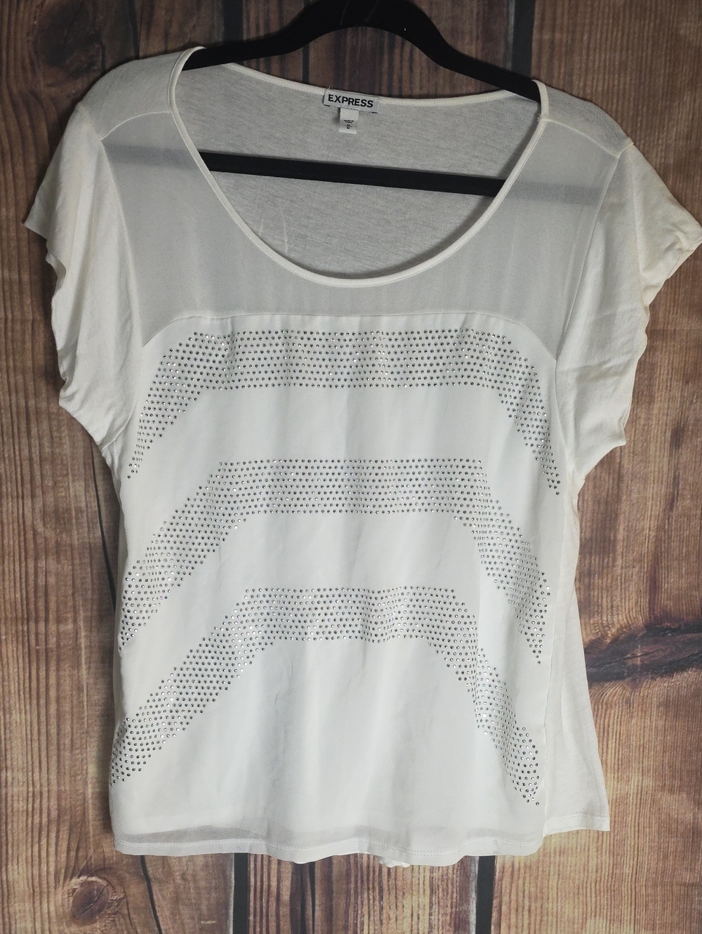 Express Medium White Short Sleeve Studded Chevron Tee